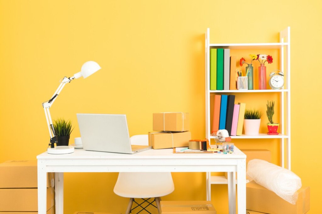 14 Vibrant Neon Home Office Design Ideas for&nbsp;2025